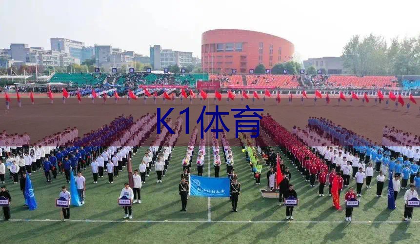 背网球拍包的正确姿势